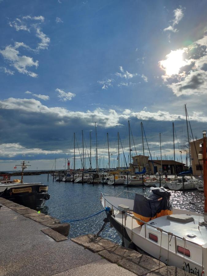 Appartement cosy dans résidence sur le port de Marseillan Marseillan  Exterior foto